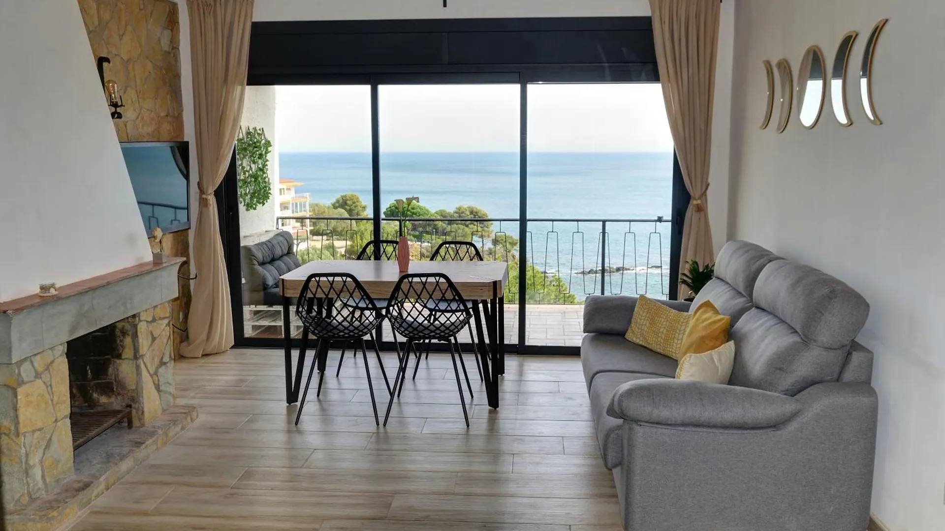 Apartamento Deluxe Cau Del Llop Llanca 0*,  Spain
